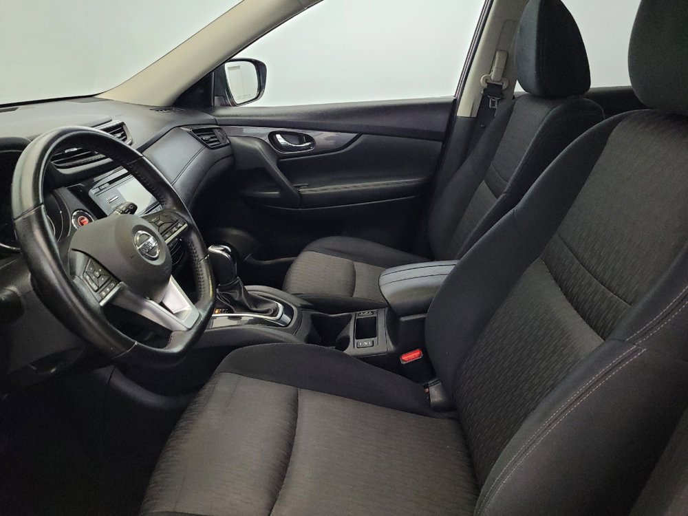 Used 2017 Nissan Rogue SV AWD/4WD image 17