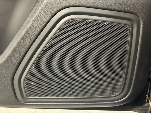 Certified 2021 Porsche Macan AWD/4WD image 8