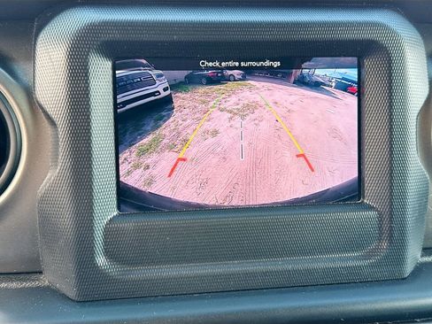 Used 2019 Jeep Wrangler Sport image 15