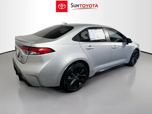 Used 2023 Toyota Corolla SE FWD image 4