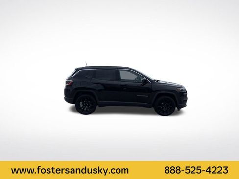 Used 2022 Jeep Compass Latitude AWD/4WD image 9