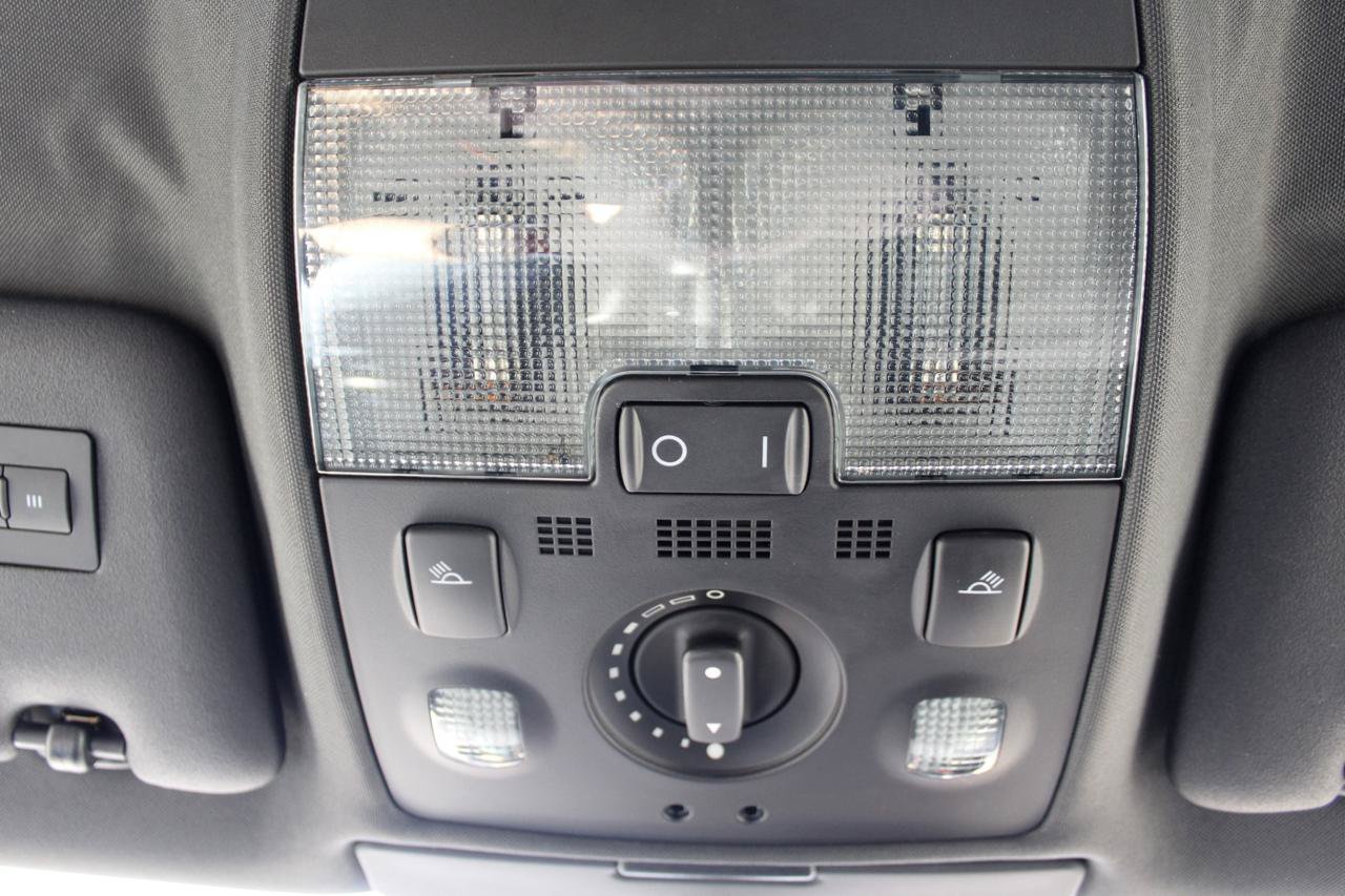 Used 2005 Audi S4 Avant AWD/4WD image 47