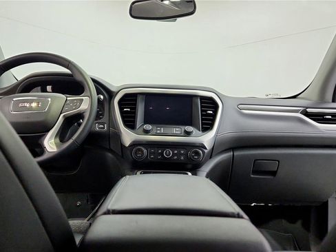 Used 2023 GMC Acadia SLT AWD/4WD image 15