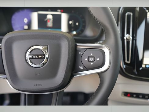 New 2025 Volvo XC40 B5 Ultra w/ Climate Package image 12