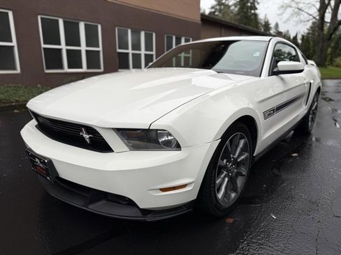 Used 2012 Ford Mustang GT Premium image 1