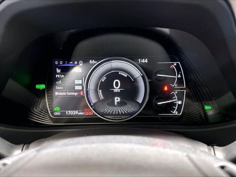 Used 2024 Lexus UX 250h FWD image 16