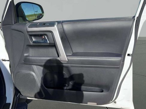 Used 2024 Toyota 4Runner SR5 AWD/4WD image 7