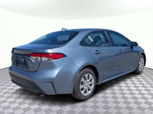 Used 2024 Toyota Corolla LE FWD image 4