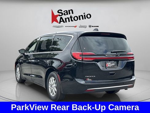 New 2027 Chrysler Pacifica Select FWD image 11
