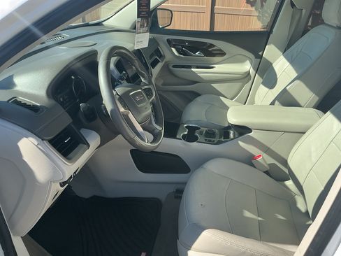 Used 2020 GMC Terrain Denali w/ Denali Premium Package AWD/4WD image 11