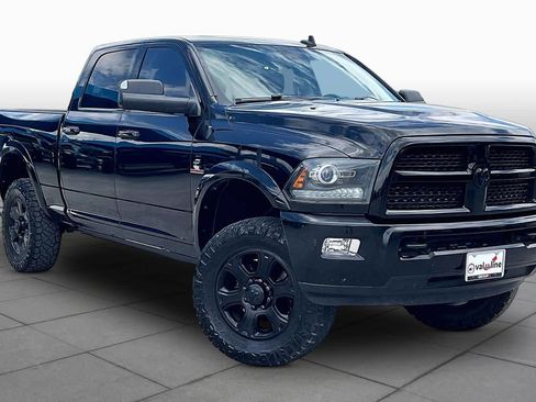 Used 2014 RAM 2500 Laramie w/ Black Appearance Group AWD/4WD image 2
