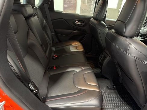 Used 2021 Jeep Cherokee Trailhawk w/ Sun, Sound & Nav Group image 34