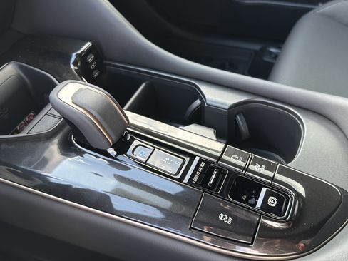 New 2025 Toyota Crown Signia image 27