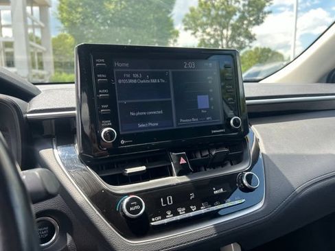 Used 2022 Toyota Corolla Cross LE FWD image 25