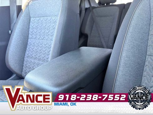 Used 2024 Chevrolet Equinox LT FWD image 34