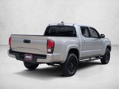 Used 2022 Toyota Tacoma SR5 w/ Technology Package RWD image 5
