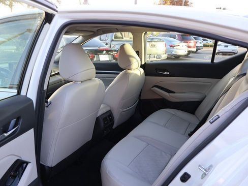 Used 2024 Nissan Altima 2.5 SL image 36