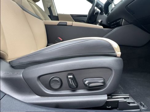 Used 2020 Lexus ES 350 w/ Premium Package image 30