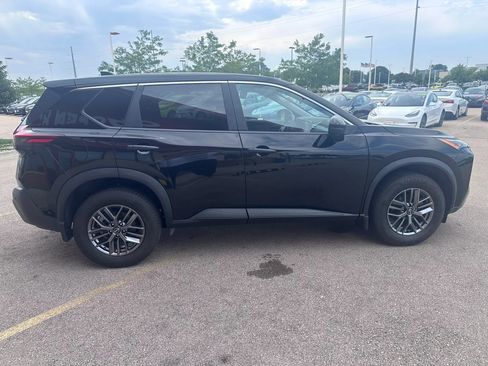 Used 2022 Nissan Rogue S AWD/4WD image 4