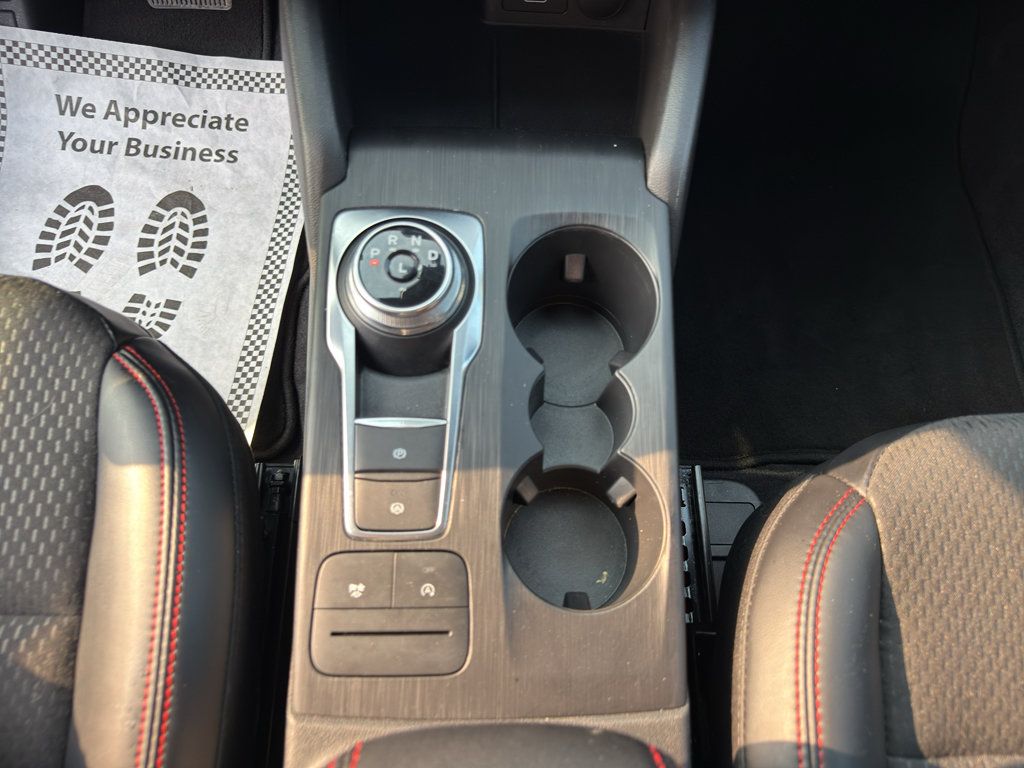 Certified 2025 Ford Escape Platinum AWD/4WD image 21