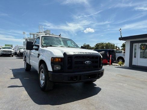 Used 2008 Ford F350 XL image 4