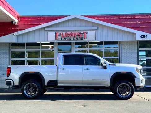 Used 2023 GMC Sierra 2500 Denali w/ Denali Ultimate Package AWD/4WD image 2