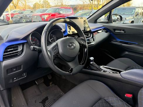 Certified 2022 Toyota C-HR XLE image 13
