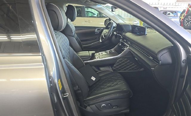 Used 2024 Genesis GV80 3.5T w/ Prestige Package AWD/4WD image 6