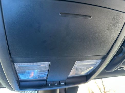 Used 2023 Dodge Challenger GT image 21