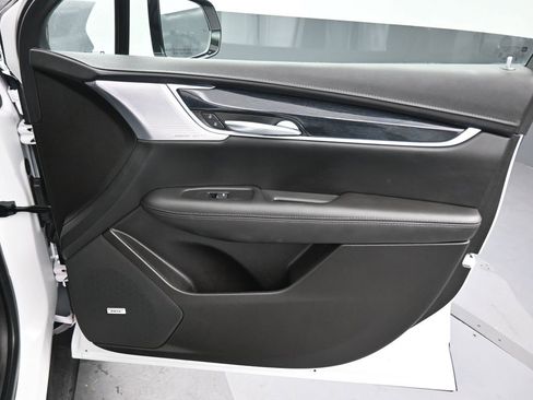 Used 2024 Cadillac XT5 Premium Luxury image 39