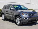 Used 2019 Jeep Grand Cherokee Laredo image 3