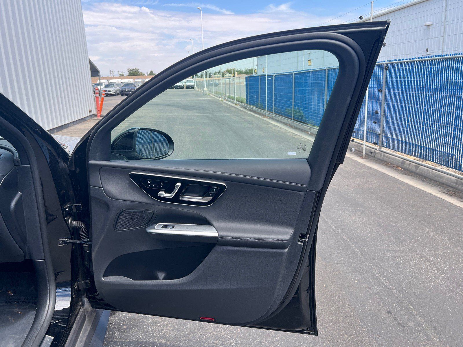 Used 2026 Mercedes-Benz GLC 300 4MATIC image 22