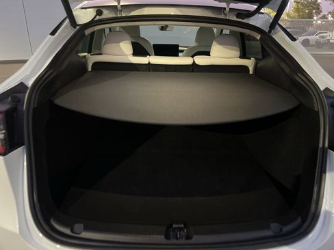 Used 2023 Tesla Model Y Long Range image 15