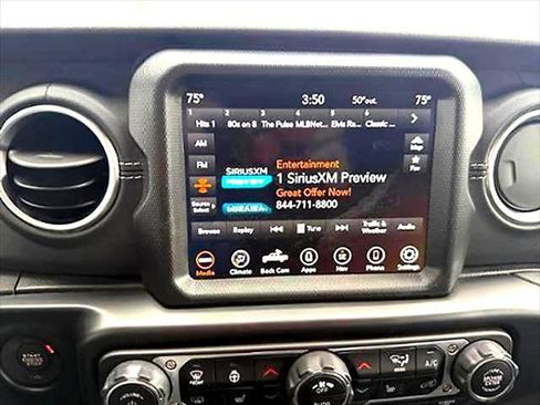 Used 2022 Jeep Gladiator Overland w/ Popular Equipment Package AWD/4WD image 13