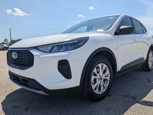 Used 2024 Ford Escape Active FWD image 8