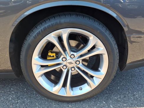 Certified 2022 Dodge Challenger R/T image 16