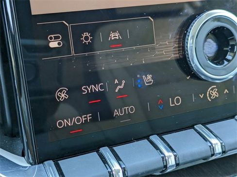 Used 2024 GMC Acadia Denali w/ Super Cruise Package image 31