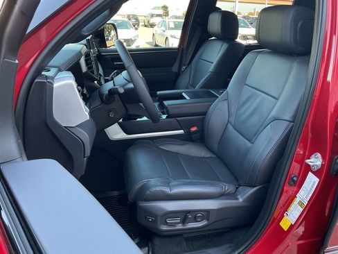 Used 2025 Toyota Tundra Platinum image 16