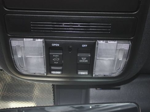 Used 2023 Honda Passport EX-L image 25
