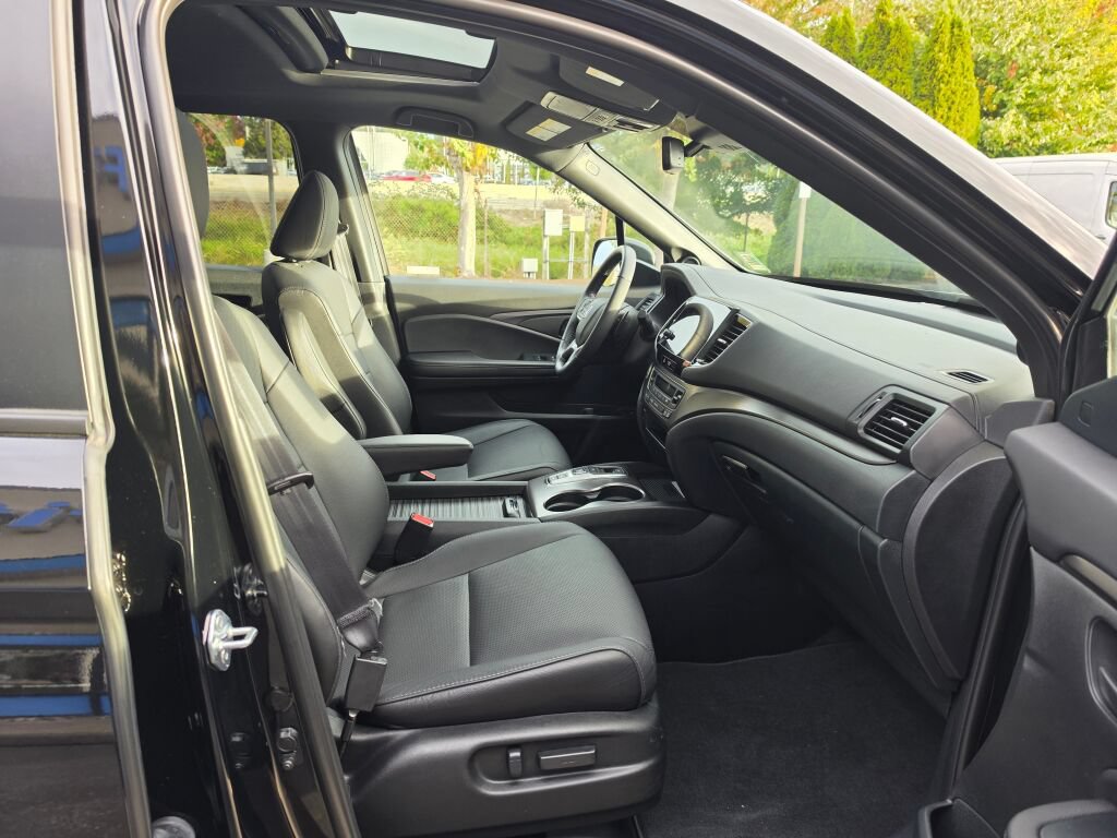 Certified 2023 Honda Passport EX-L image 11