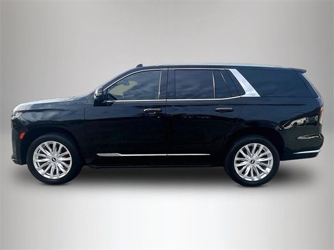 Certified 2022 Cadillac Escalade Luxury image 9