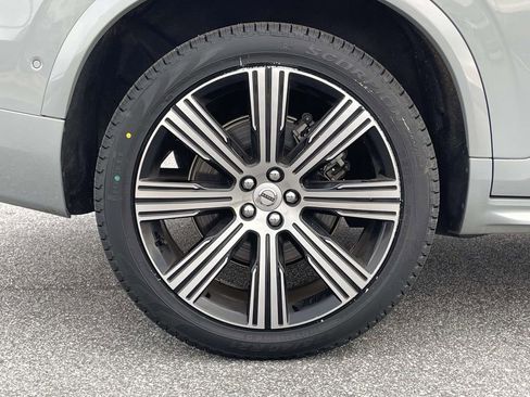 Used 2025 Volvo XC90 B6 Ultra w/ Protection Package Premier image 32