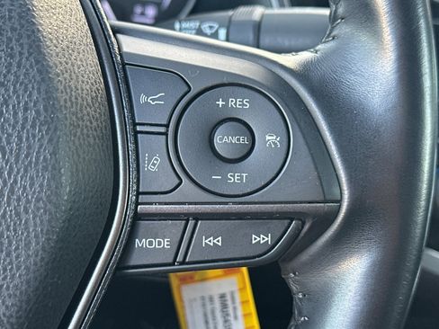 Used 2021 Toyota Camry SE image 37