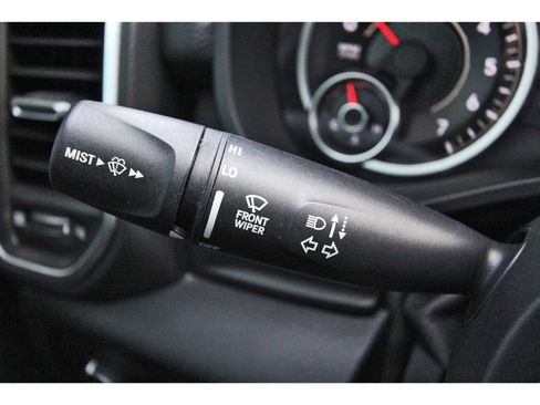 Used 2019 RAM 1500 Laramie image 17