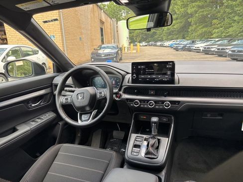 Used 2026 Honda CR-V TrailSport image 13