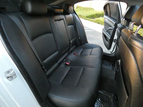 Used 2015 BMW 535i Sedan image 41