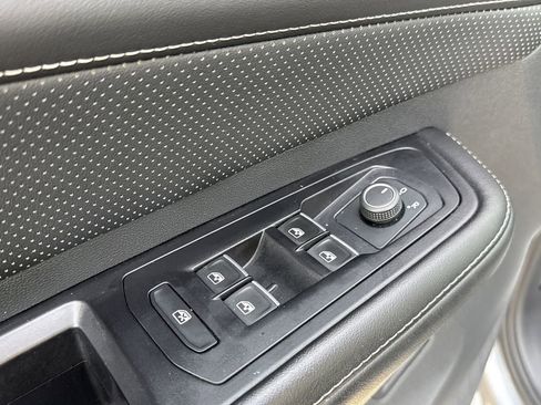 Used 2024 Volkswagen Atlas SE image 33