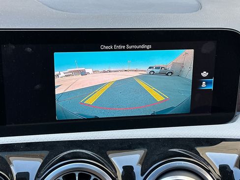 Used 2023 Mercedes-Benz CLA 250 image 17