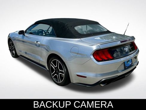 Used 2022 Ford Mustang Premium image 4