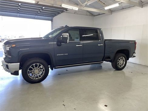 New 2026 Chevrolet Silverado 2500 LTZ w/ LTZ Premium Package image 6